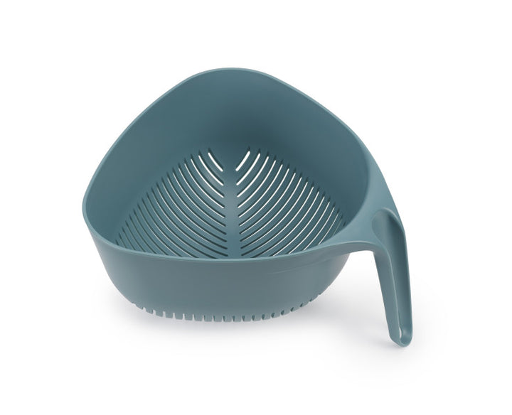 Triangular Colander