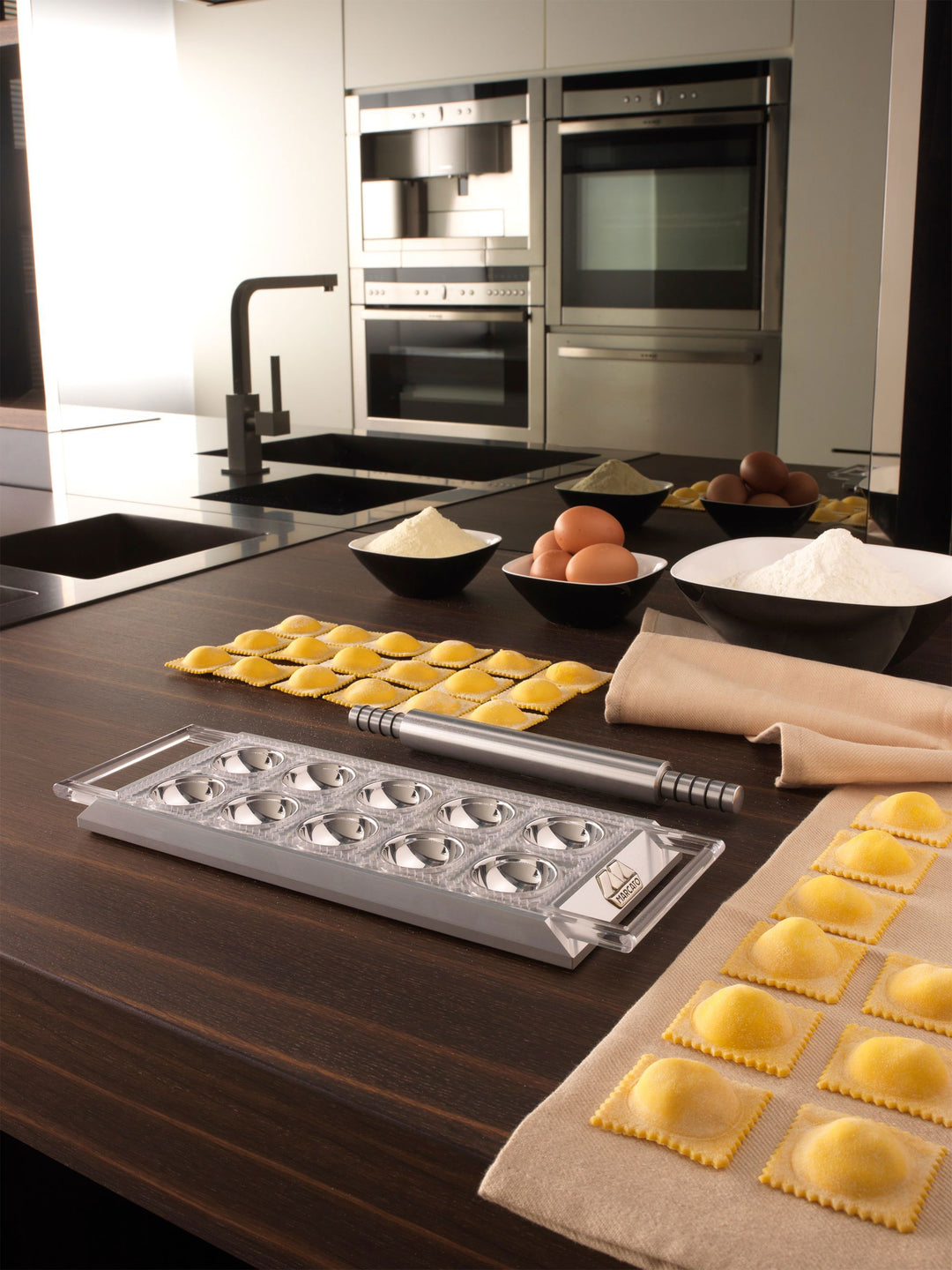 Ravioli Tablet w/Rolling Pin  - Silver