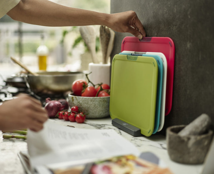 4-piece Chopping Board Set with Storage Stand