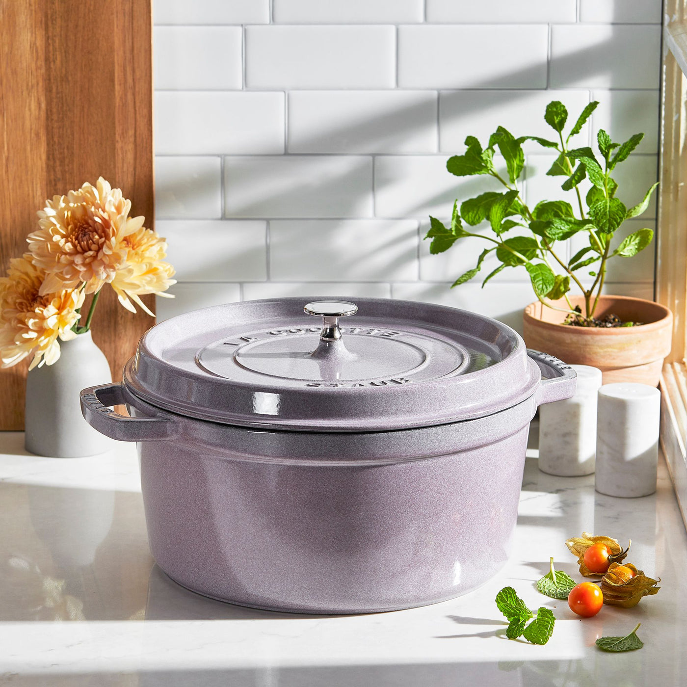 Round Cocotte - 24cm/3.8L Blossom