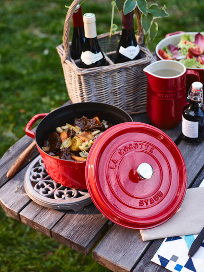 Round Cocotte - 26cm/5.2L Cherry Red