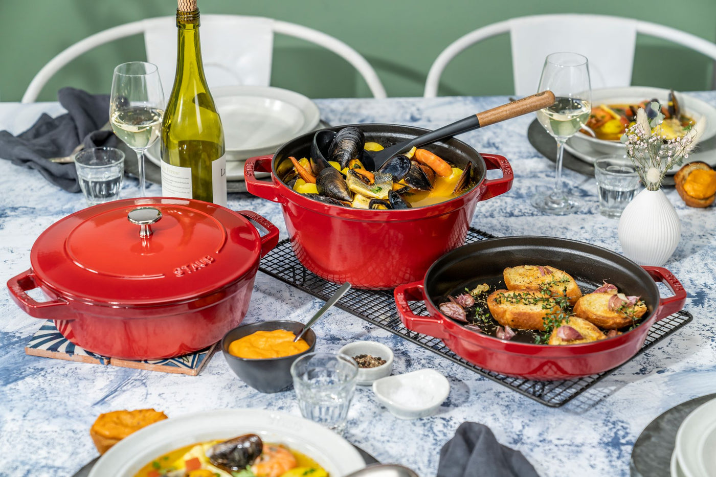 Stackable 3pc Cocotte + Braiser + Pan+ Lid 24 cm - Cherry Red