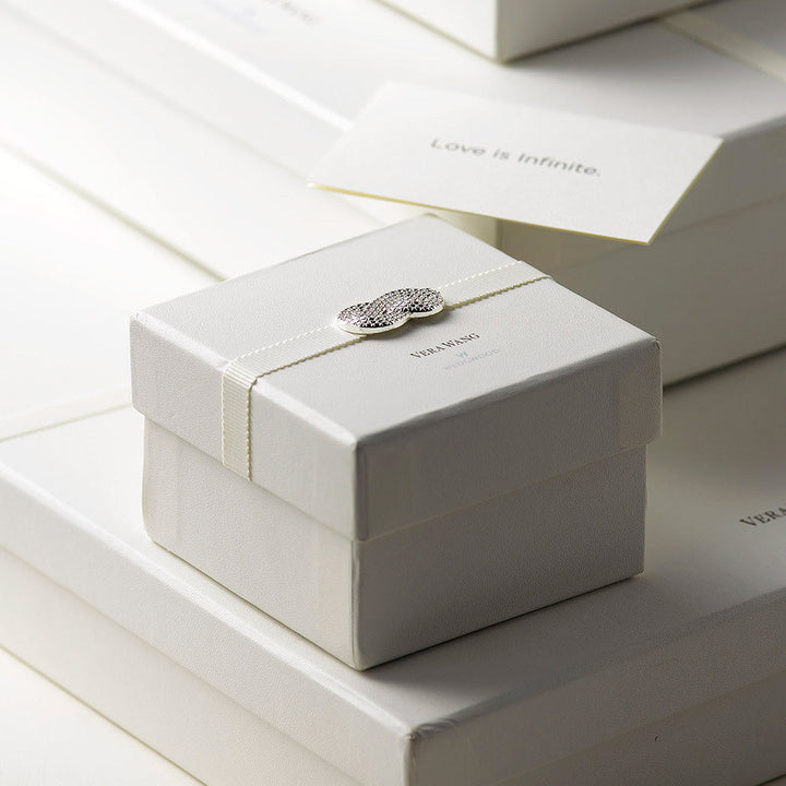 Vera Wang   Infinity Ring Catcher