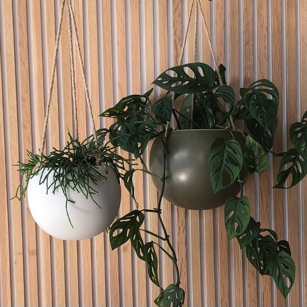 Small Orbit Hanging Planter Oatmeal