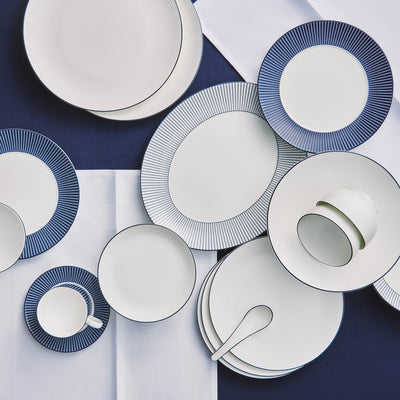 Gio Plate 28cm Blue Line