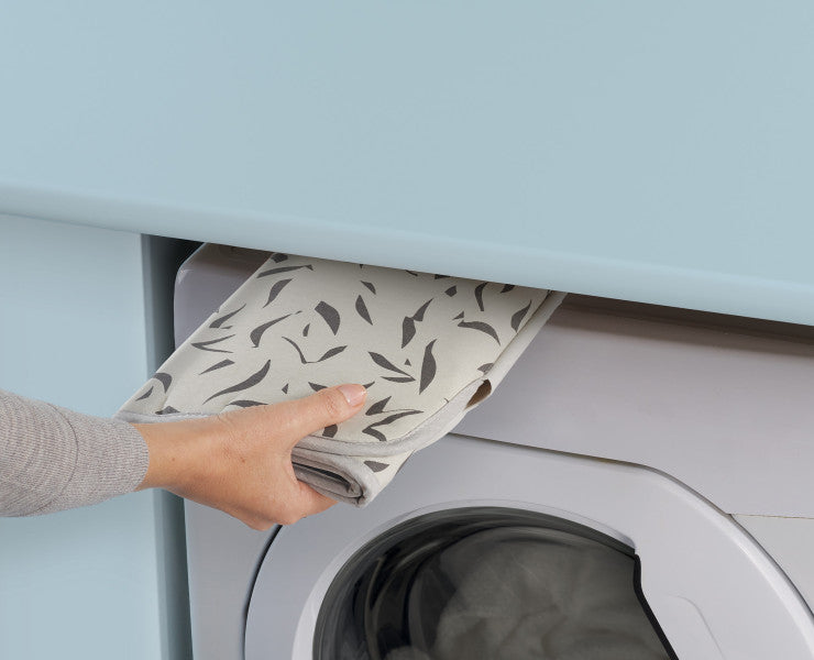 Swift Ironing Mat - Ecru Scatter