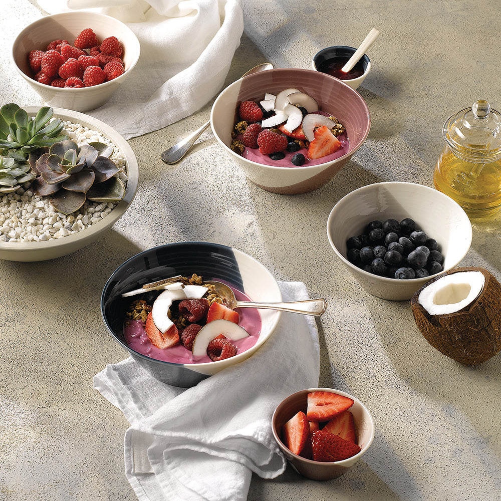 Royal Doulton Bowls of Plenty Plates 23cm (Set of 4)