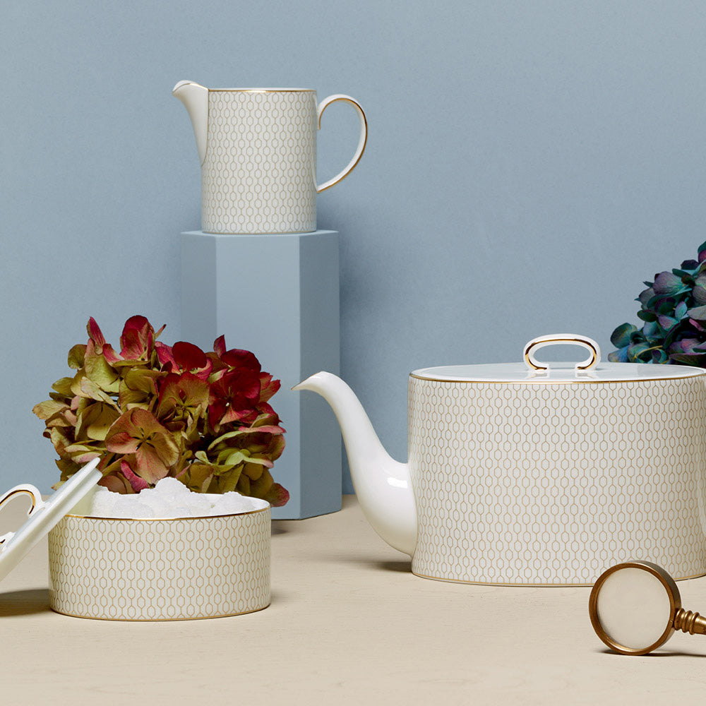 Arris White Teapot 1ltr