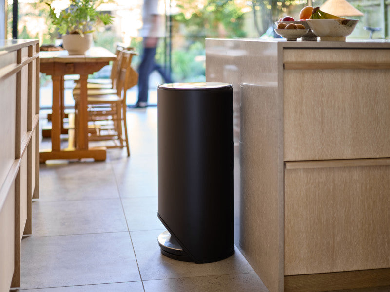 Arc 30L Bin - Carbon Black