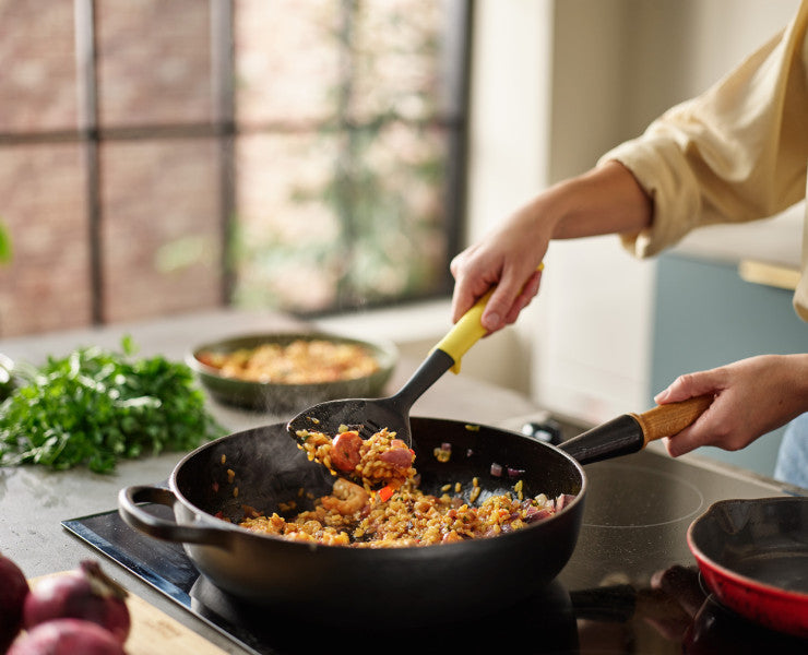 Slotted Turner with integrated tool rest