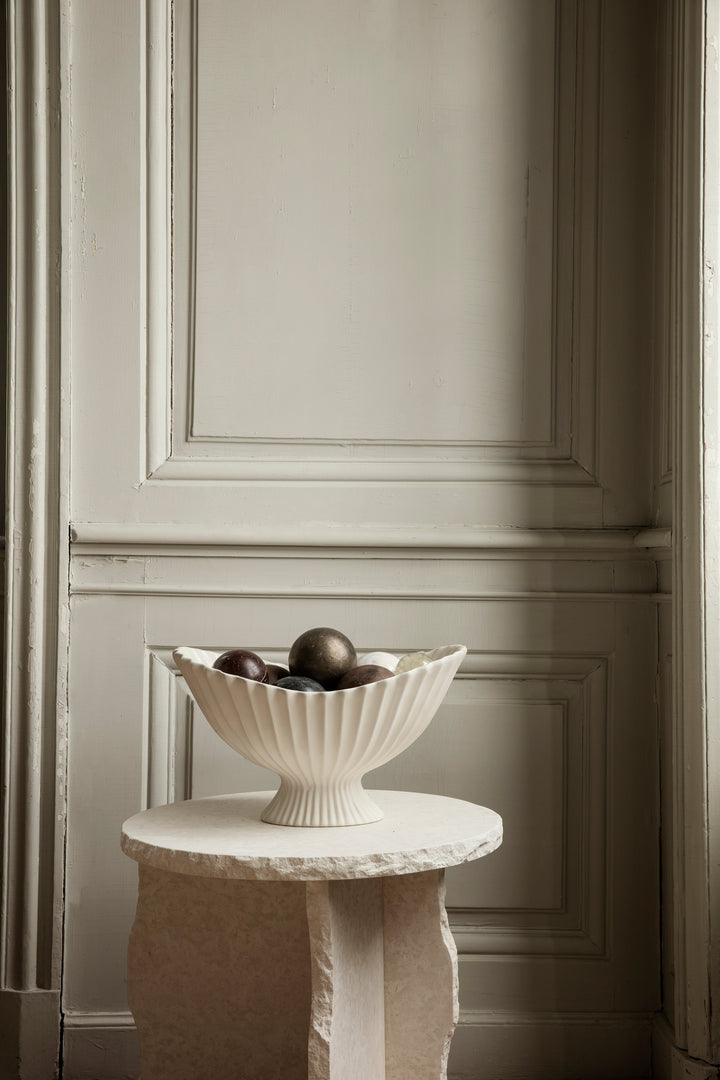 Fountain Centrepiece - Off-White