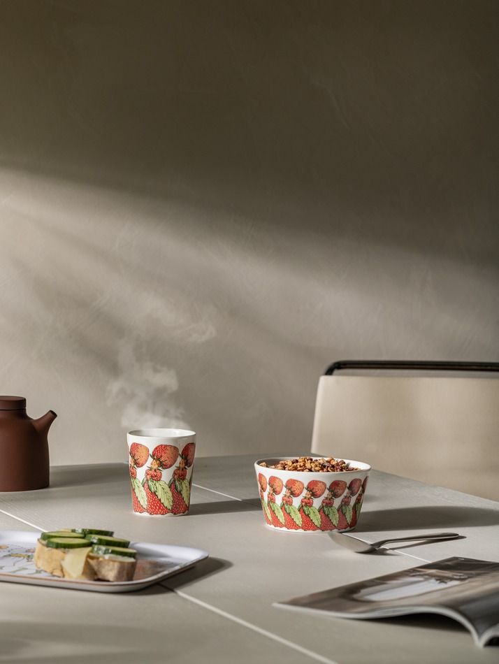 Elsa Beskow Bowl 500ml The Strawberry Family