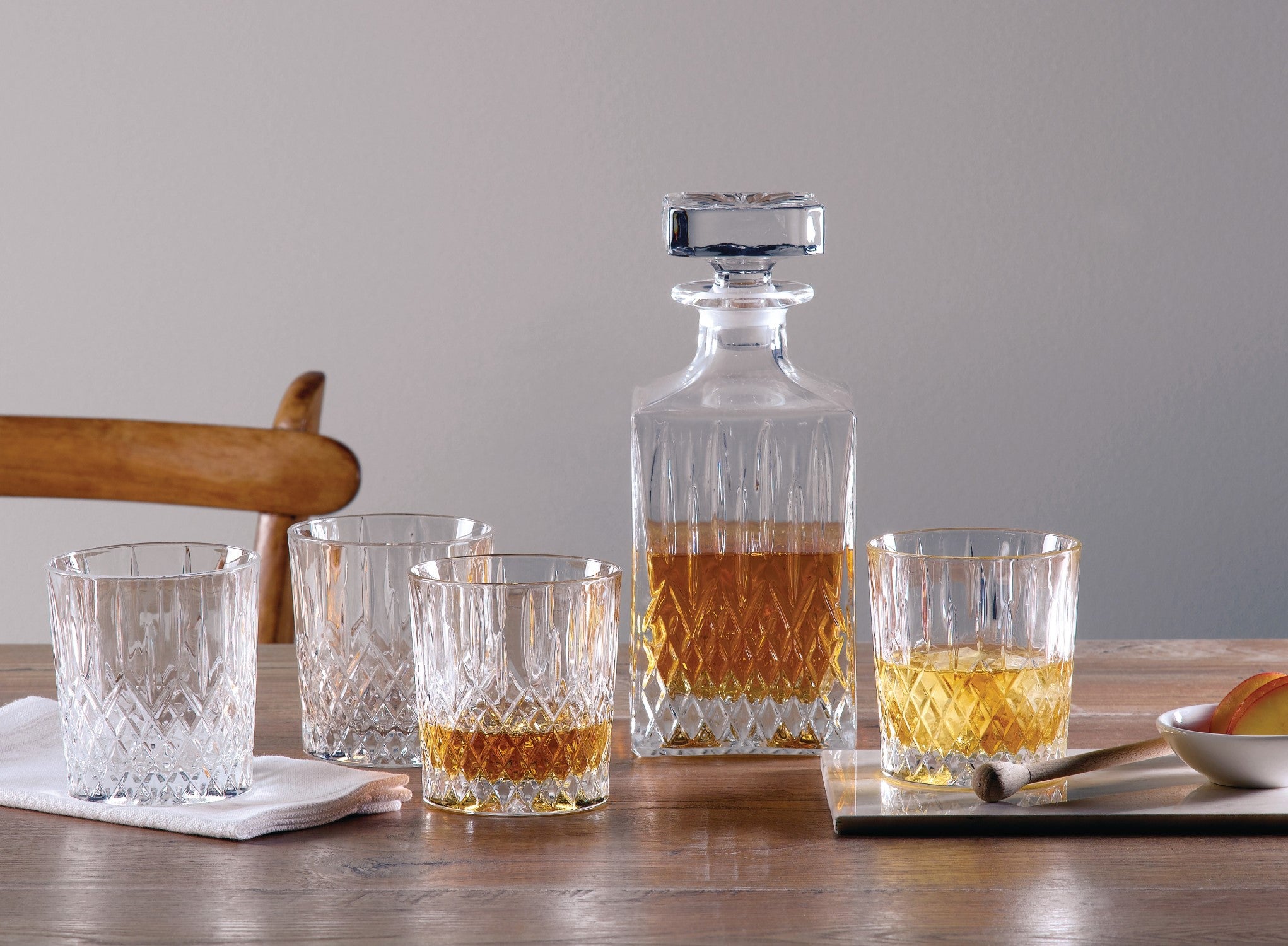 Royal Doulton Earlswood Decanter Set: Decanter & 6 Tumblers