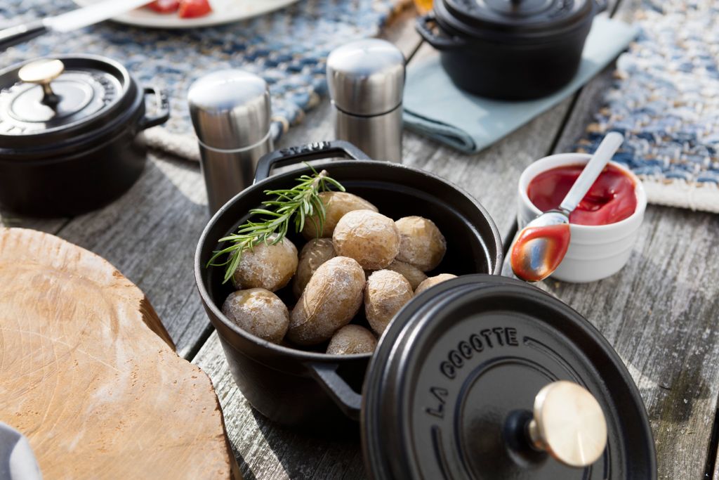 Round Cocotte - 24cm/3.8L Black