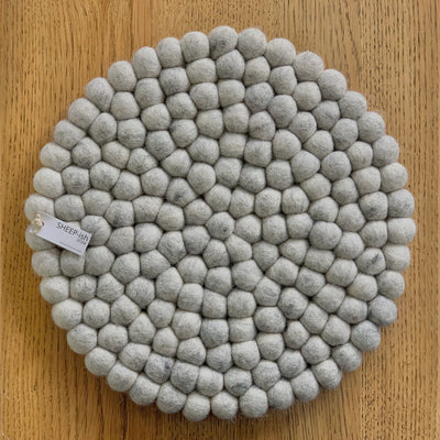 Felt Ball Pot Stand