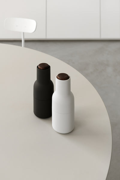 MENU 2 pack Bottle Grinder w. Walnut Lid - Ash/Carbon