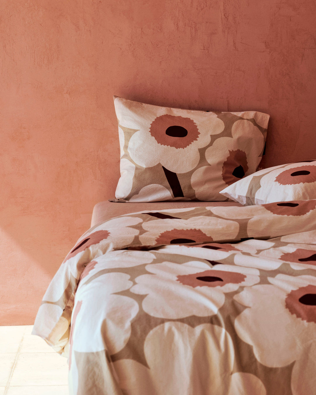 Unikko duvet cover 240 x 220 cm - beige, rose
